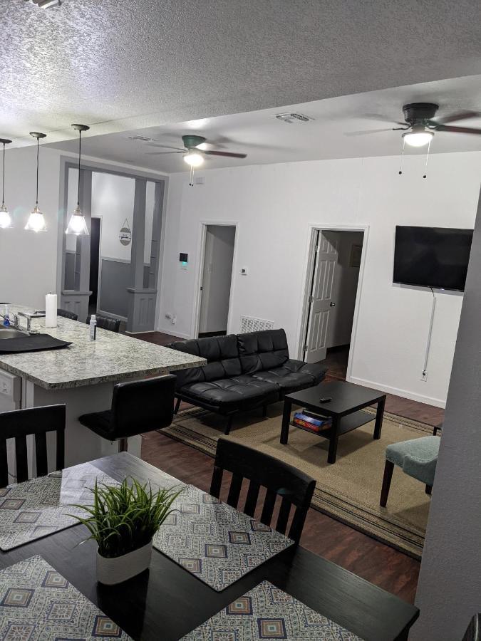 Cozy *Downtown Getaway* Villa San Antonio Kültér fotó